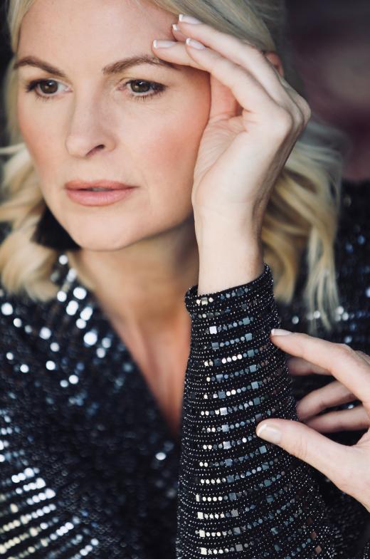 Sharon Lees | Face Model and Casting Agency