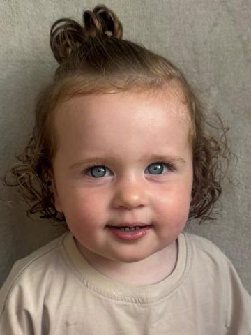 Alba Leigh Smith 
