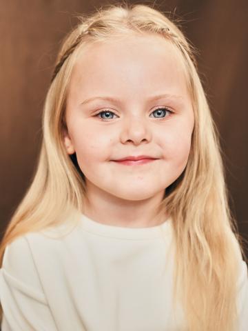Ella Kenny 